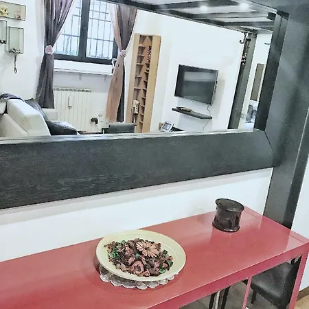 Charming Design Loft Isola Apartment Milan